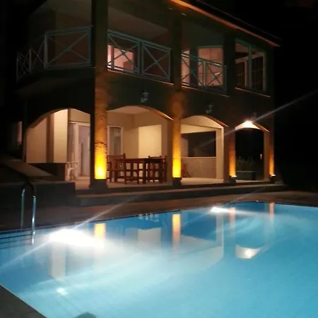 فيلة Akyakavillalar